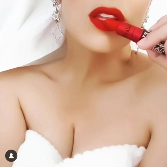 Meet your Posher, Rita - Picture 3 of 3